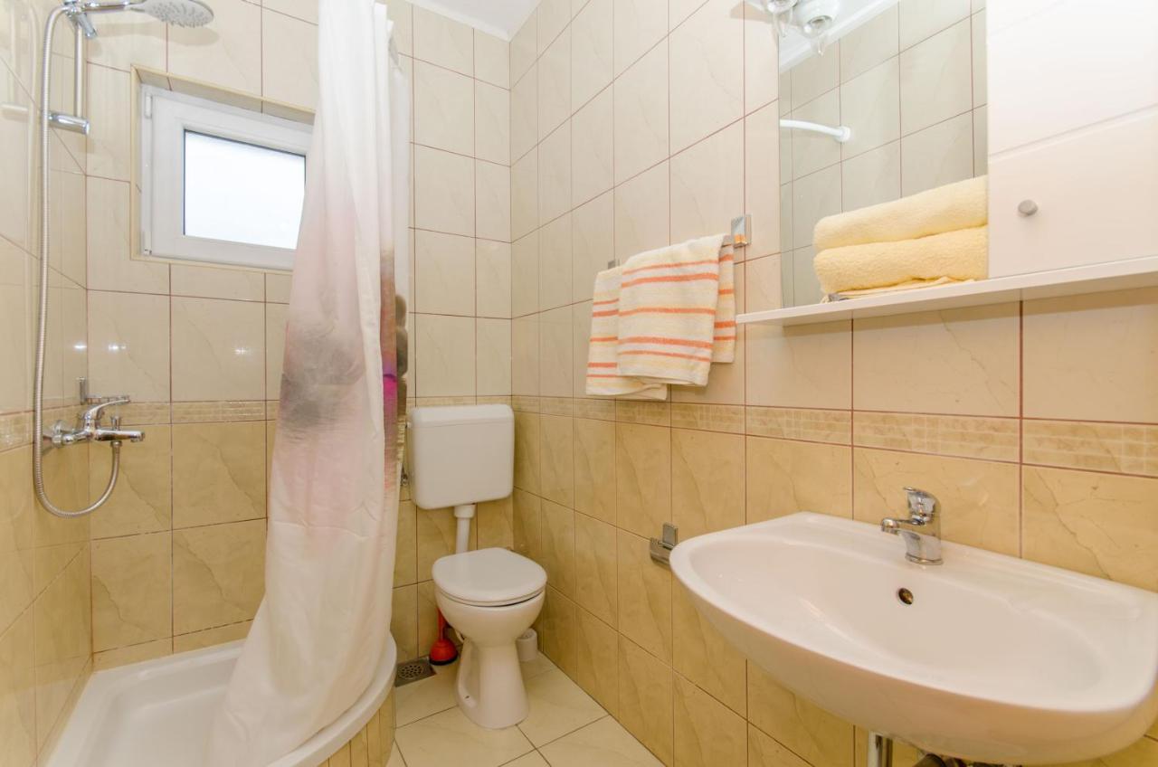 Knezovicapartments Живогошче Экстерьер фото