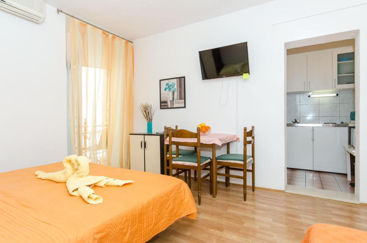 Knezovicapartments Живогошче Экстерьер фото