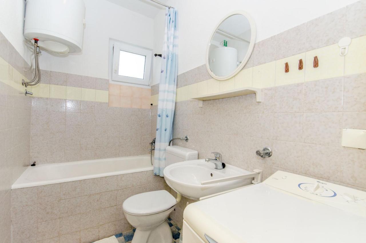 Knezovicapartments Живогошче Экстерьер фото