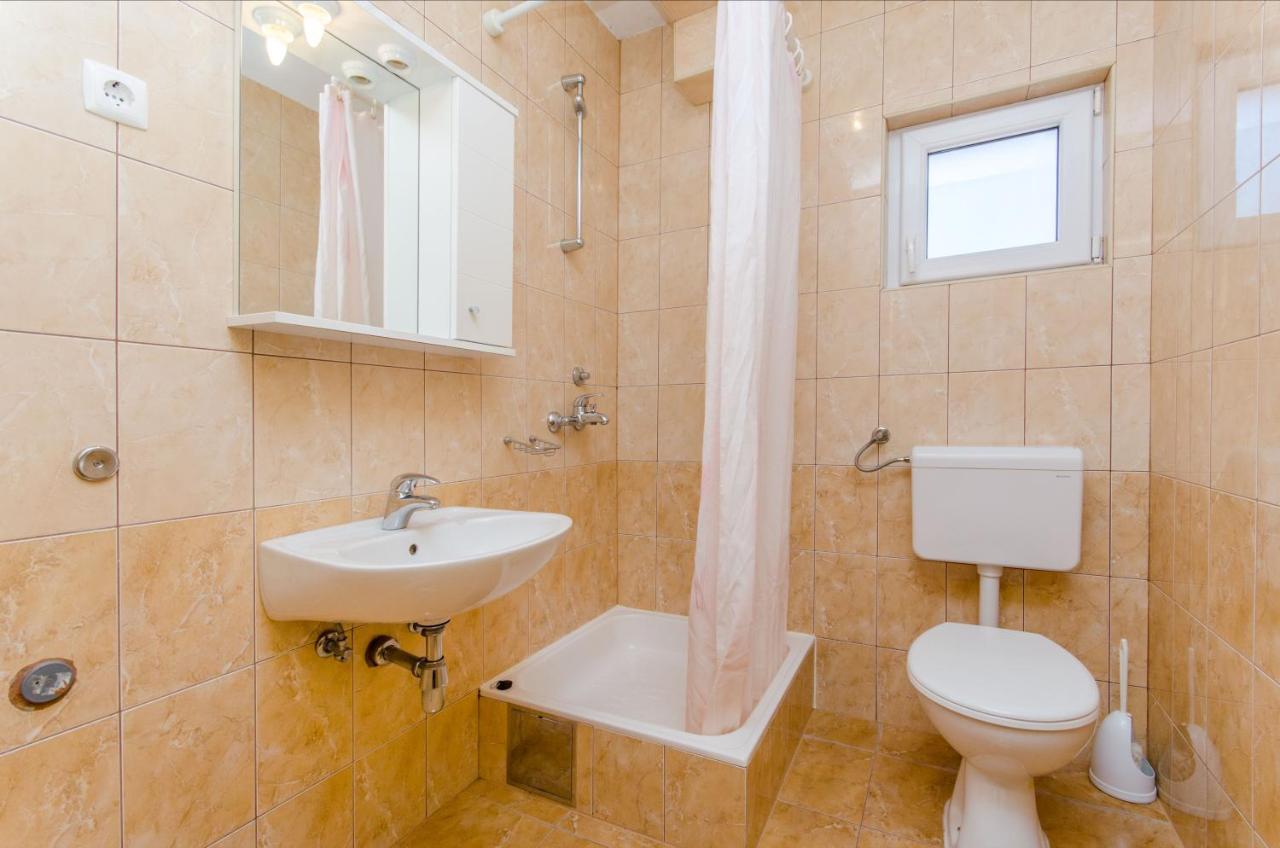 Knezovicapartments Живогошче Экстерьер фото