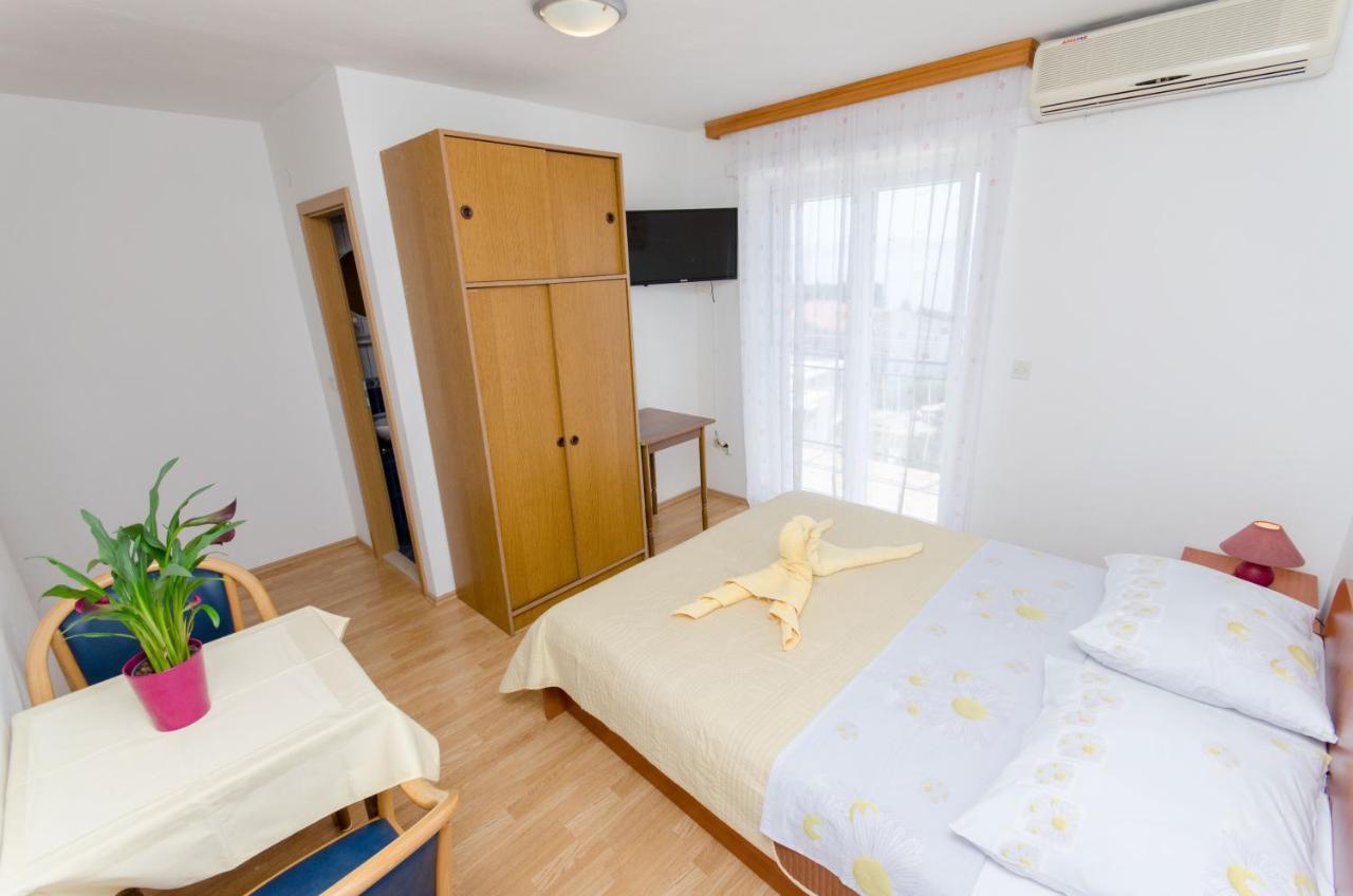 Knezovicapartments Живогошче Экстерьер фото