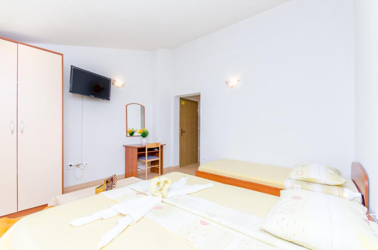 Knezovicapartments Живогошче Экстерьер фото
